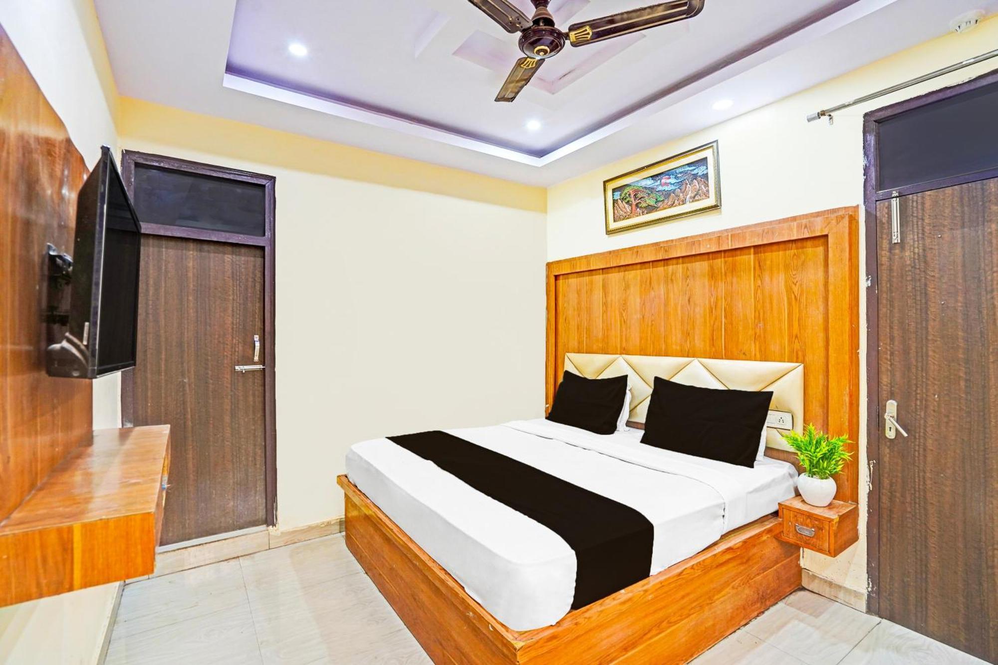 Super Hotel O Charbagh Formerly Khalsa Inn ラクナウ エクステリア 写真