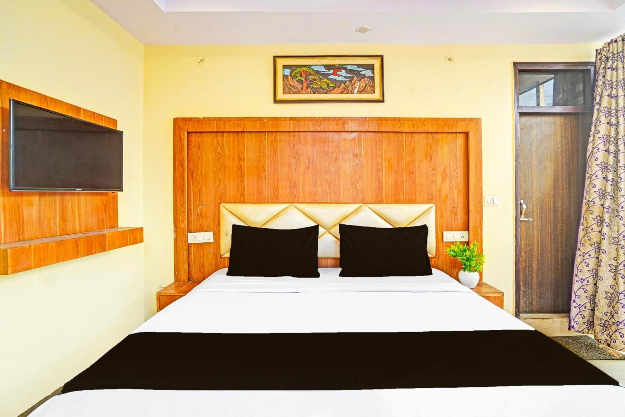 Super Hotel O Charbagh Formerly Khalsa Inn ラクナウ エクステリア 写真