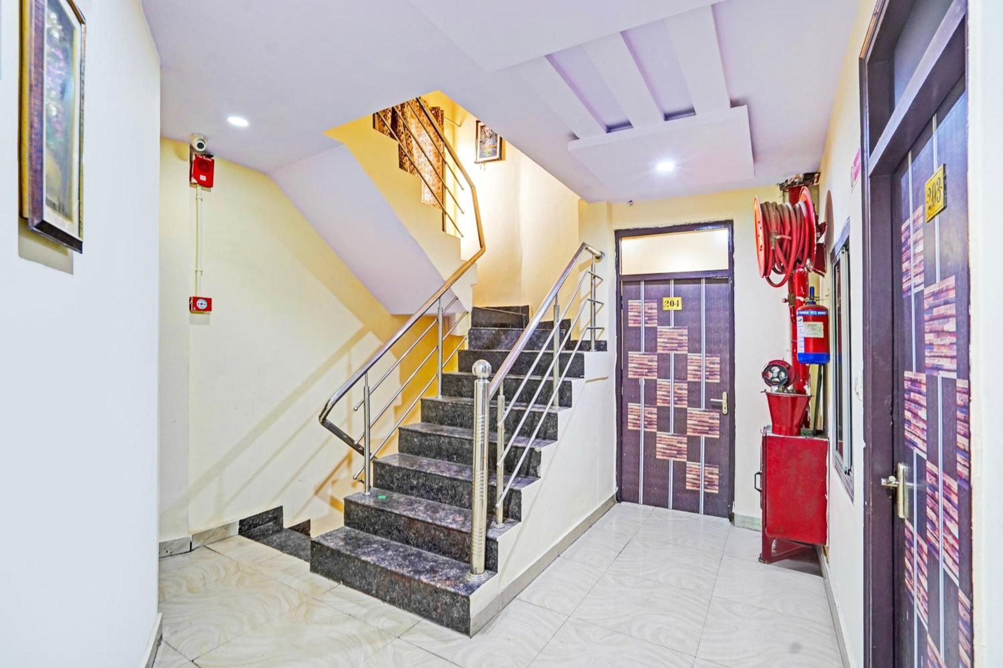 Super Hotel O Charbagh Formerly Khalsa Inn ラクナウ エクステリア 写真