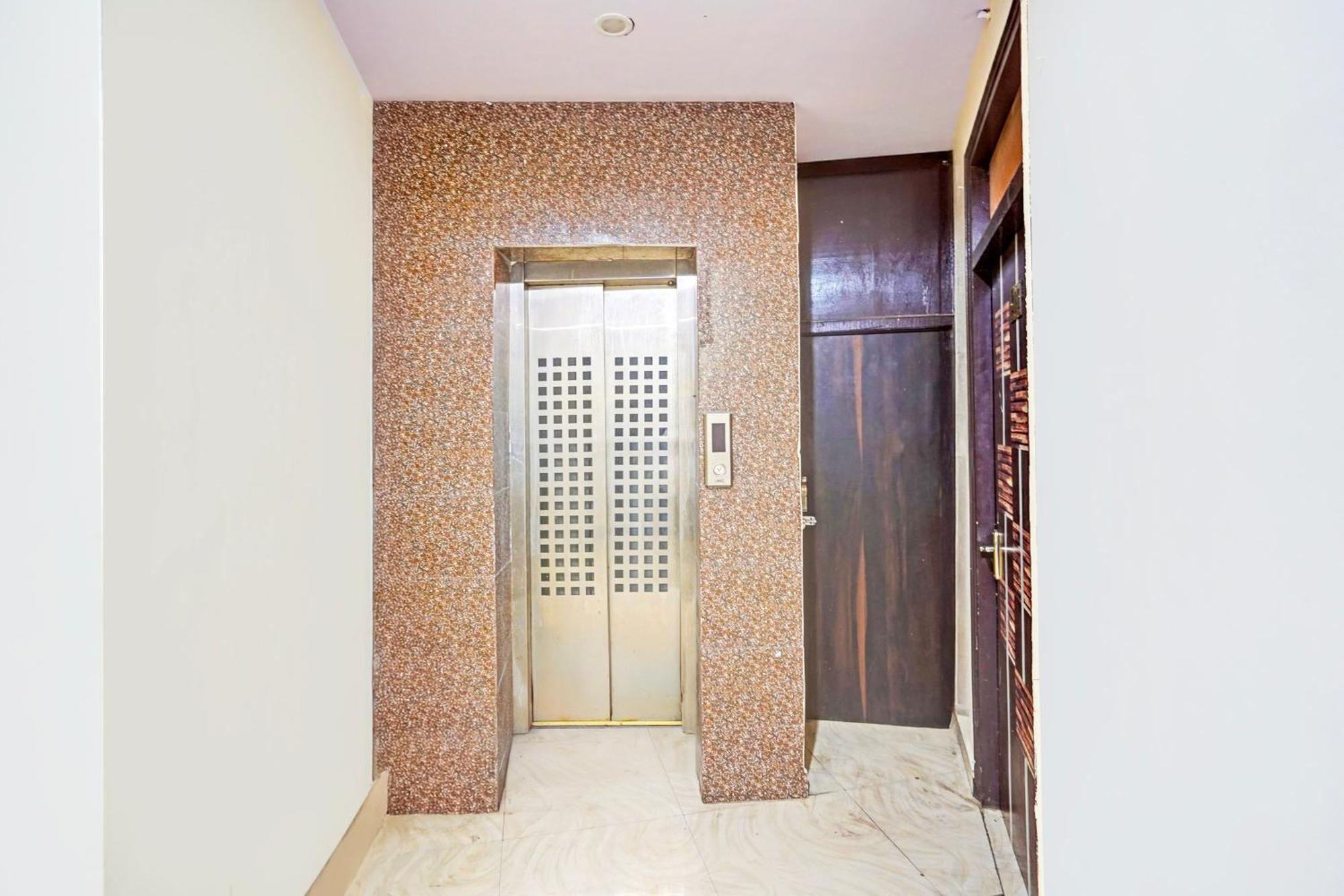 Super Hotel O Charbagh Formerly Khalsa Inn ラクナウ エクステリア 写真