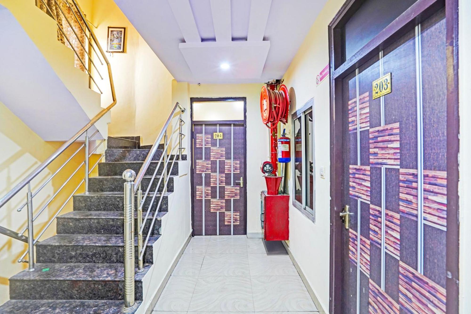 Super Hotel O Charbagh Formerly Khalsa Inn ラクナウ エクステリア 写真